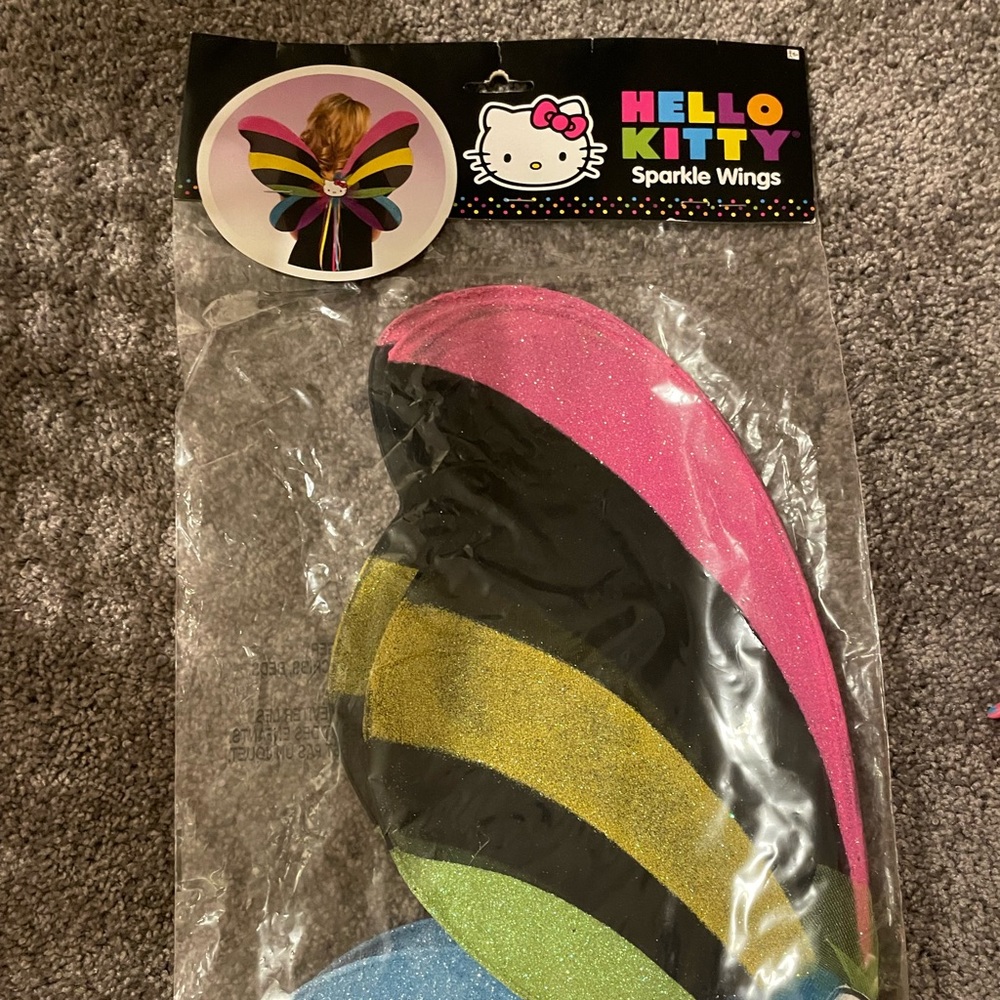 Hello kitty sparkle wing